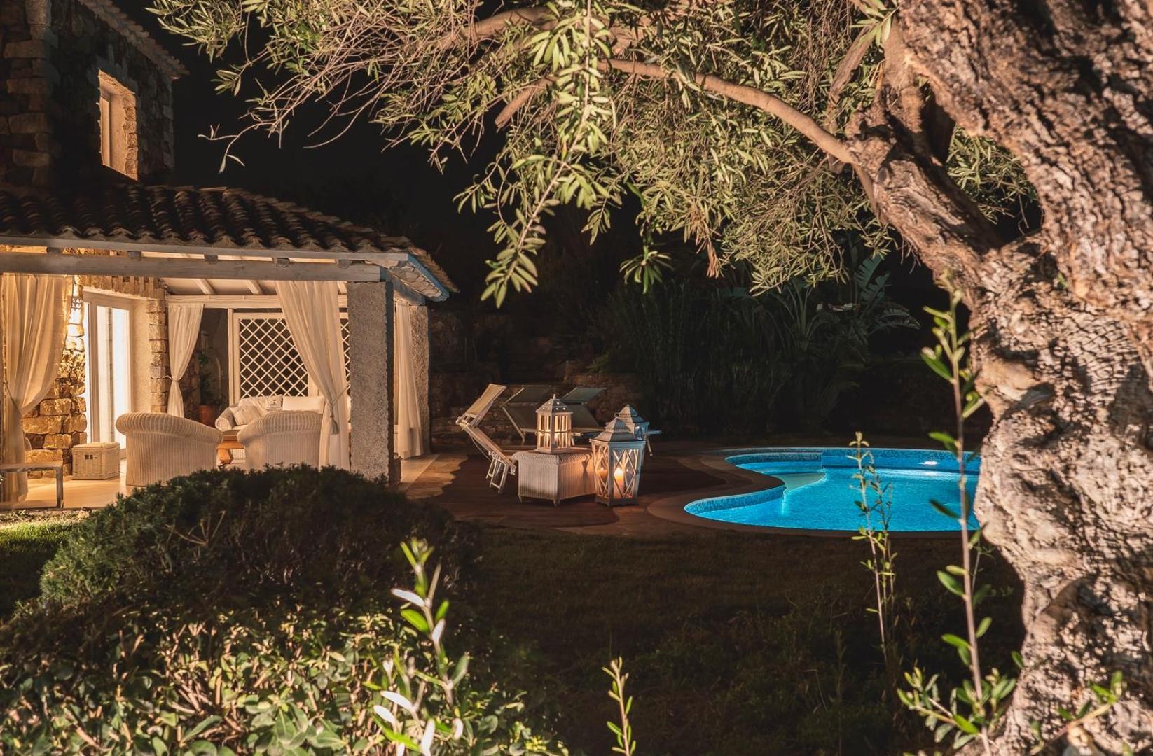 Villa Bougainvillea Con Piscina E Giardino Privato A Pochi Passi Dal Mare Castiadas Exterior photo