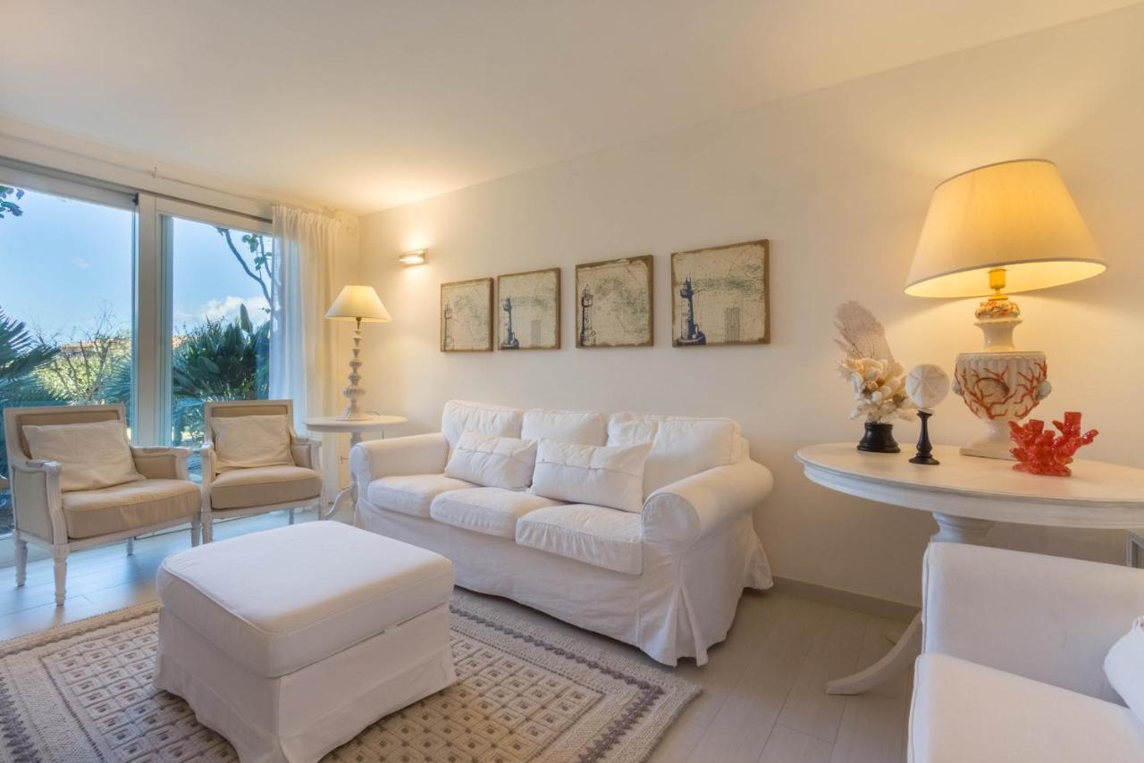 Villa Bougainvillea Con Piscina E Giardino Privato A Pochi Passi Dal Mare Castiadas Exterior photo