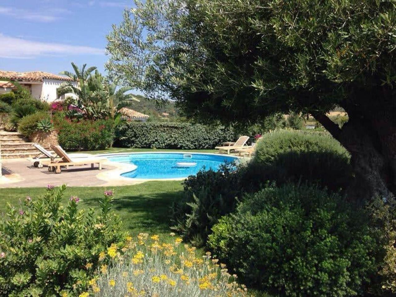 Villa Bougainvillea Con Piscina E Giardino Privato A Pochi Passi Dal Mare Castiadas Exterior photo